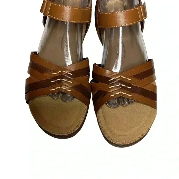 Women’s Clarks Sandals• Size 11•Genuine Leather Two Tone Brown•Brand New… - Picture 4 of 7